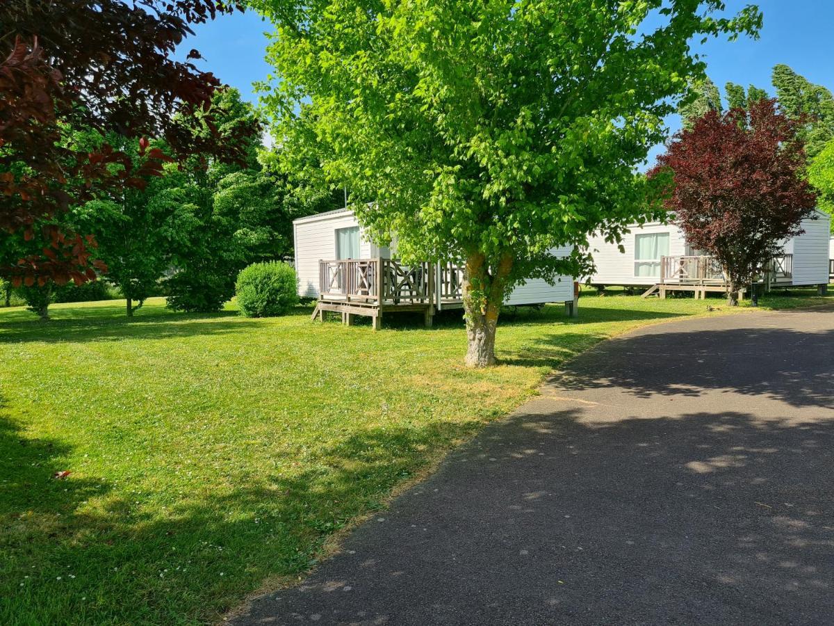Resort & Camping - Val De Braye Besse-sur-Braye Exterior photo