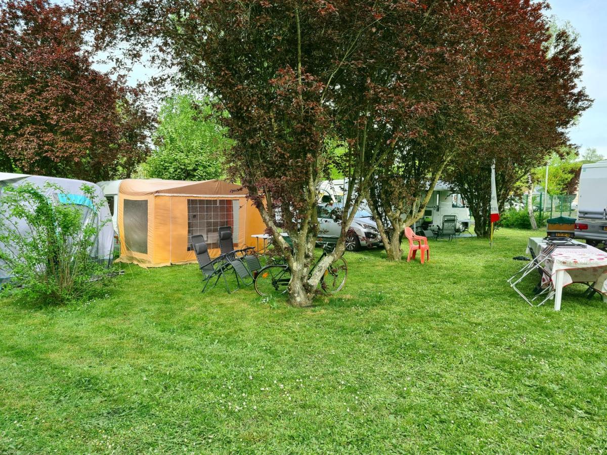 Resort & Camping - Val De Braye Besse-sur-Braye Exterior photo